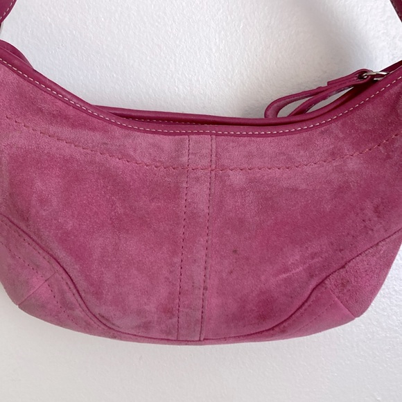 COPY - Coach fuchsia suede leather shoulder bag - Picture 3 of 8